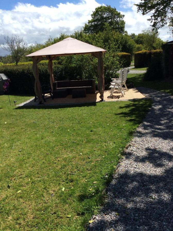 Le Boterff Gites Et Camping Saint-Mayeux Exteriér fotografie